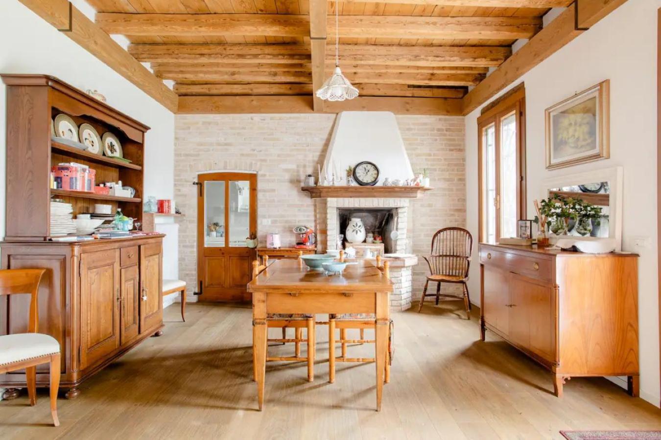 كانيفا B&B Ernestine Family Home المظهر الخارجي الصورة